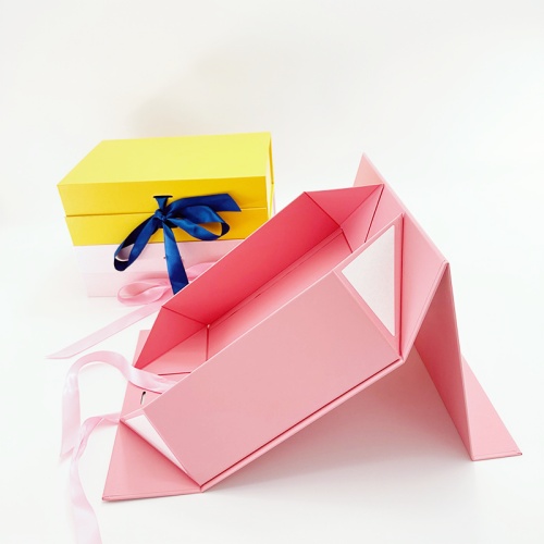 Custom pink paper boxes for clothes